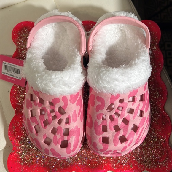 Pink lined clogs - Picture 2 of 3